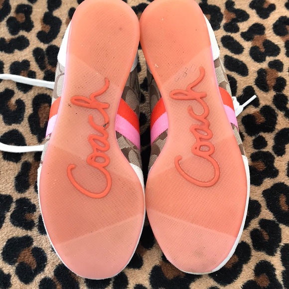 Coach style is Joss# Q293 - Picture 5 of 5